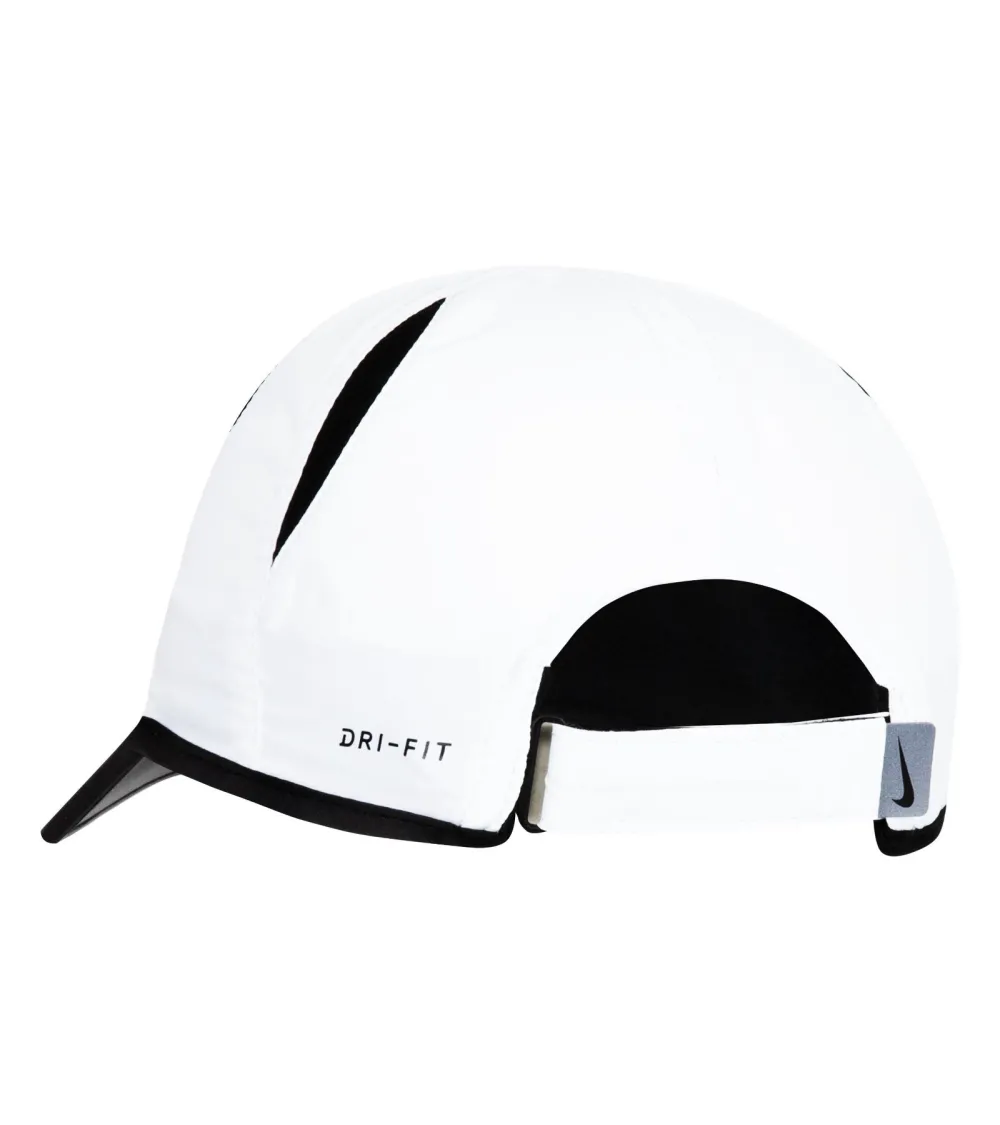 Nike berretto Featherlight con visiera