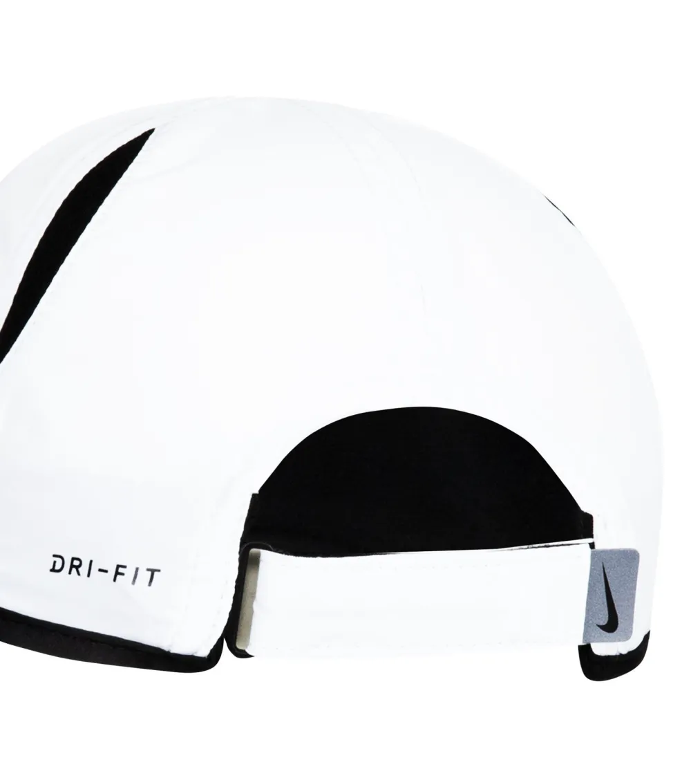 Nike berretto Featherlight con visiera