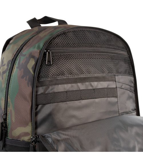 Mochila Nike con bolsillo frontal y correas ajustables