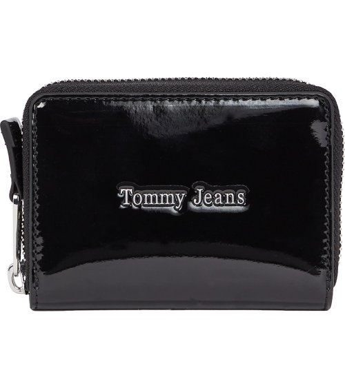 Tommy Hilfiger compact zip wallet