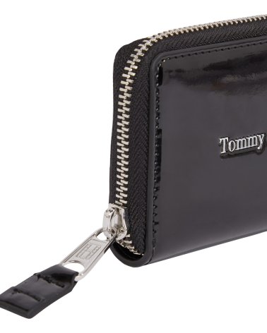 Tommy Hilfiger compact zip wallet