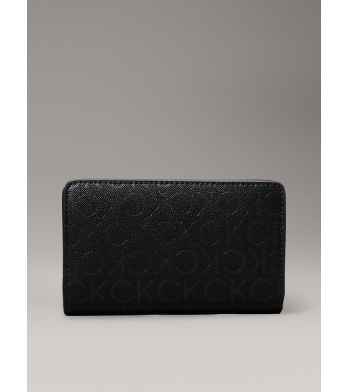 Calvin Klein billetera cremallera con logo