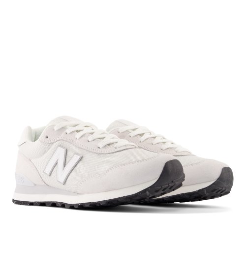New Balance baskets basses en mesh et daim