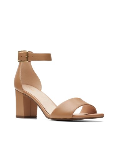 Clarks Deva Mae medium heel shoes