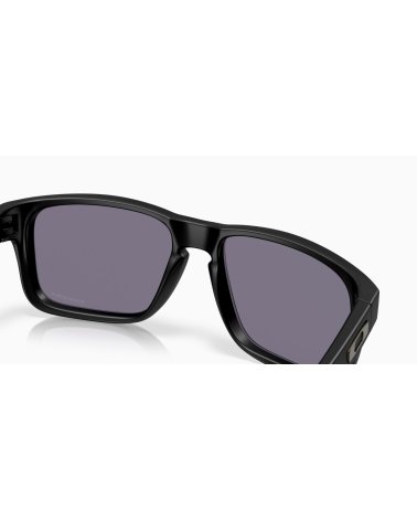 Oakley Holbrook S sport sunglasses