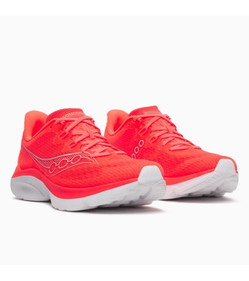 Saucony Kinvara 16 lightweight running shoes