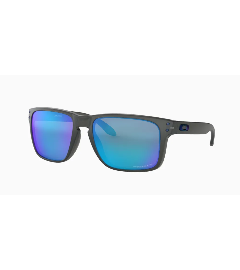 Oakley Holbrook XL sporty sunglasses