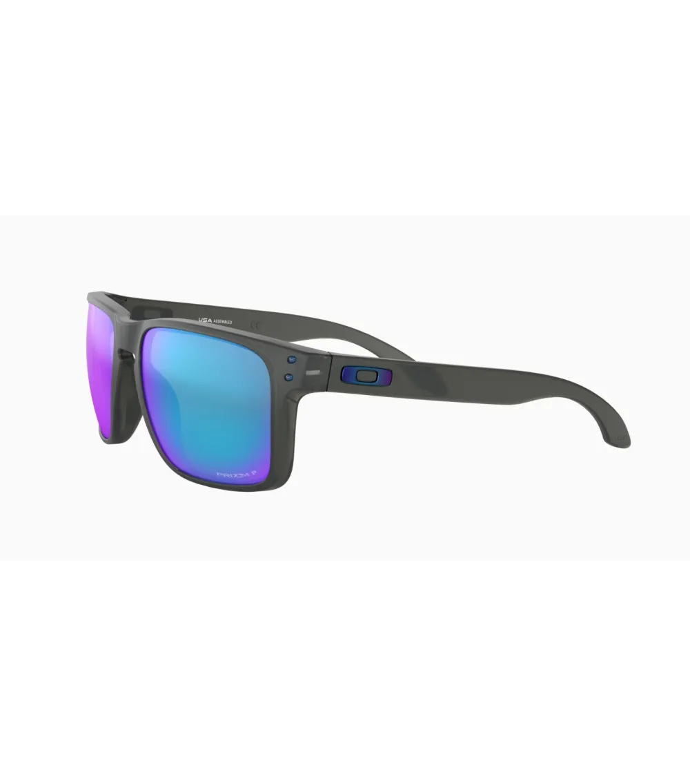 Oakley Holbrook XL sporty sunglasses