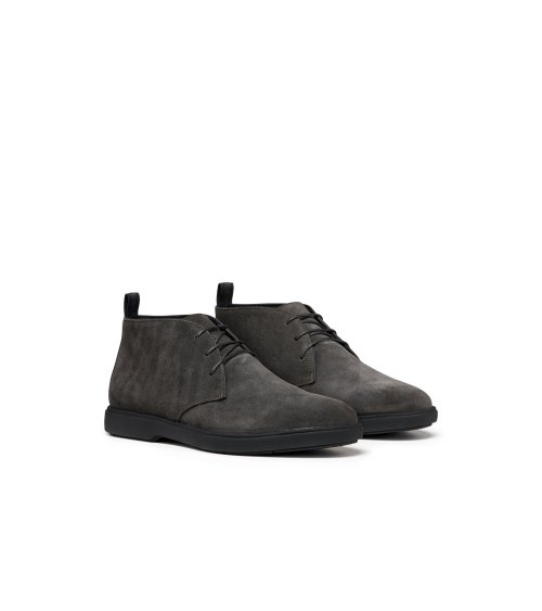 Botines Geox de ante con cordones