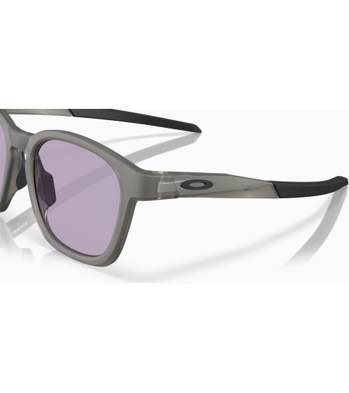 Oakley Shackle Sports Sunglasses