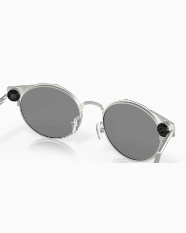 Oakley Deadbolt round sunglasses