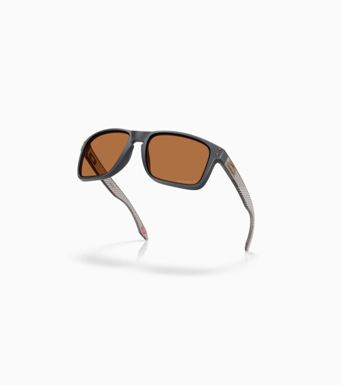 Oakley Holbrook XL sporty sunglasses