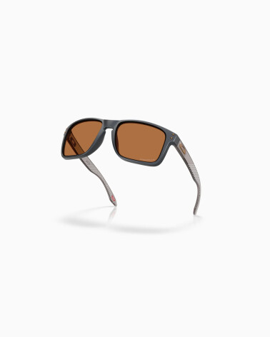 Oakley Holbrook XL sporty sunglasses