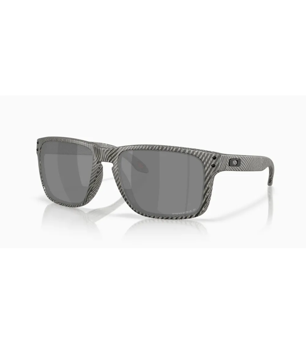Oakley Holbrook XL sporty sunglasses