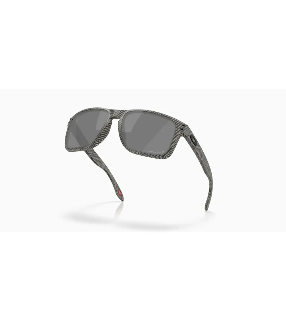 Oakley Holbrook XL sporty sunglasses