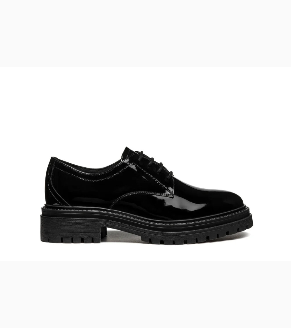 Geox chaussure élégante à lacets