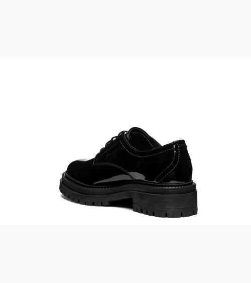 Geox scarpa stringata elegante