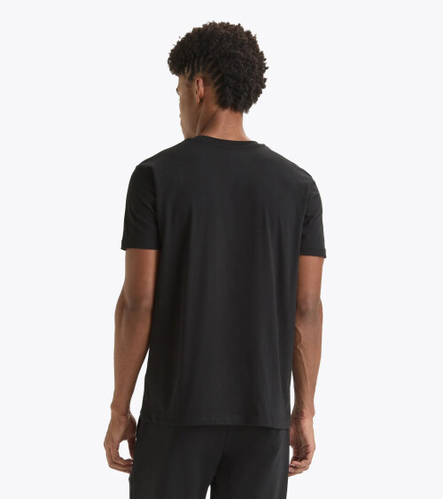 Camiseta Diadora con logo