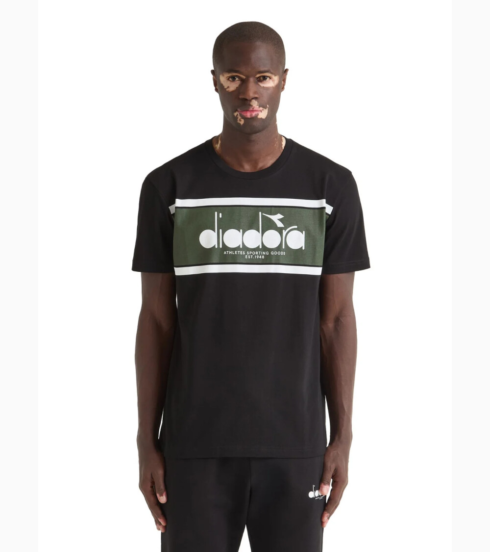 Diadora t-shirt with central logo