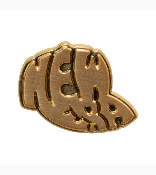 New Era Pins-Set Mütze und Figur