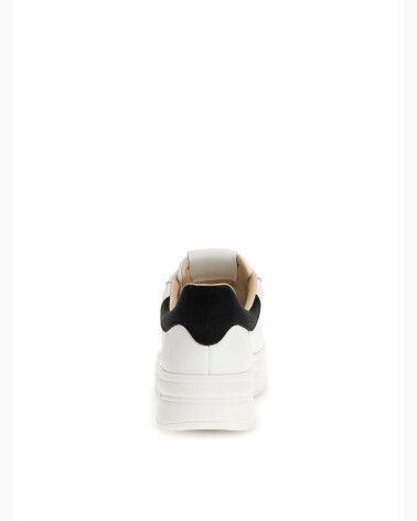 Guess low sneakers Winnie