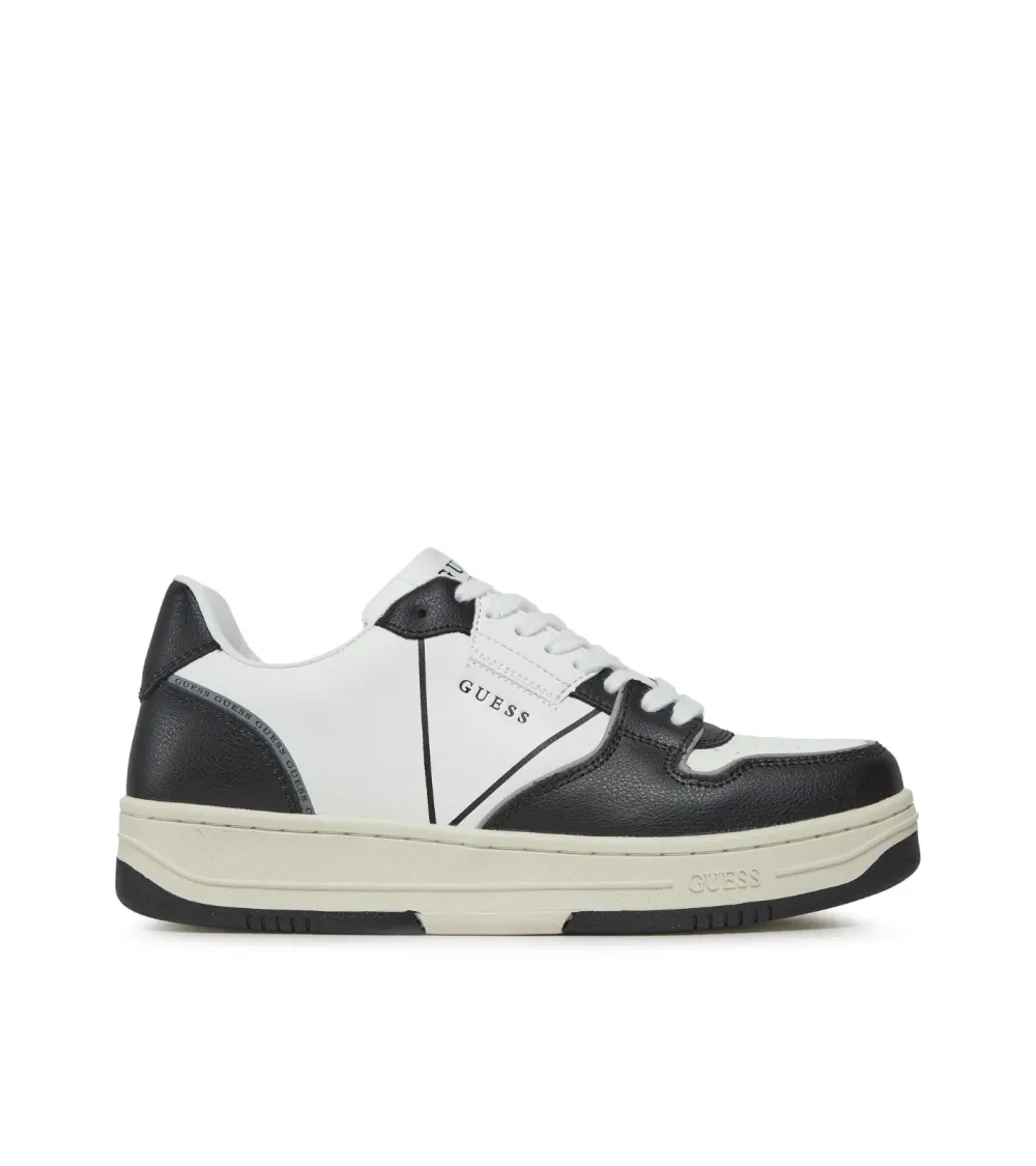 Guess low sneakers with laces and rubber sole