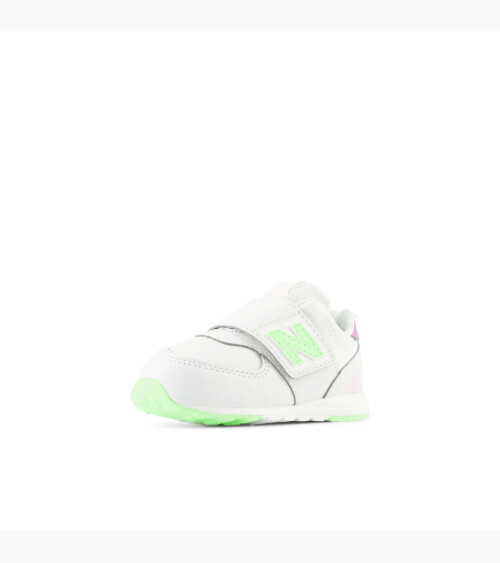 New Balance baskets basses avec fermeture à velcro