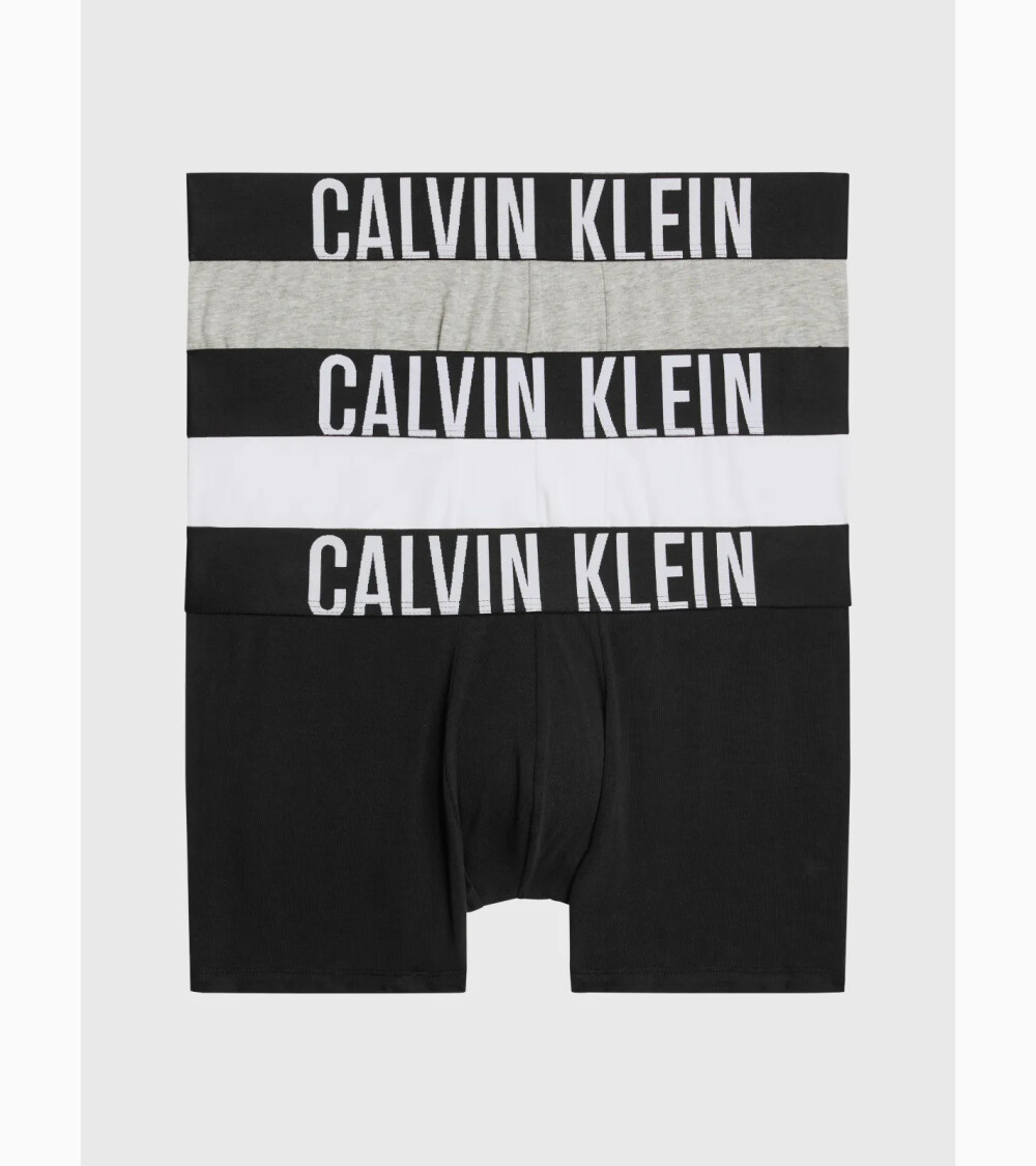 Calvin Klein ensemble boxers courts