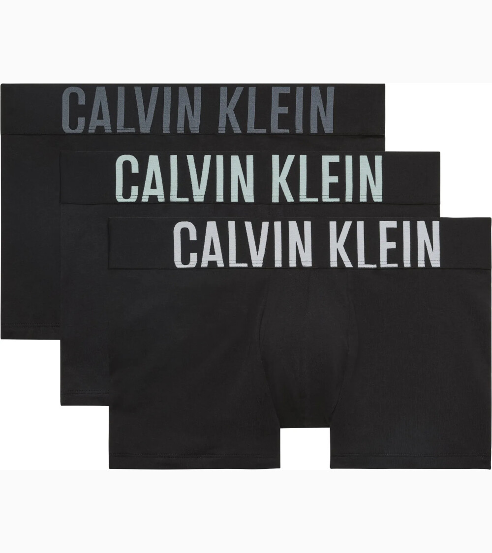 Calvin Klein ensemble boxers courts