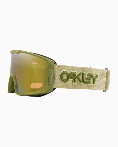 Oakley sports mask with wide lenses