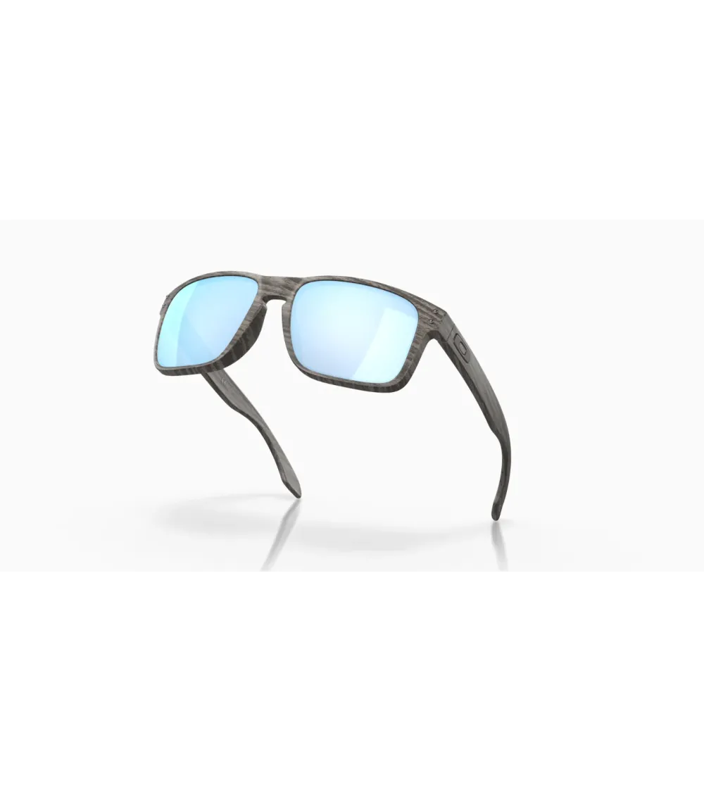 Oakley Holbrook sports sunglasses