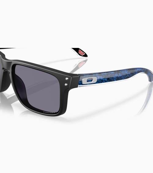 Oakley Holbrook sports sunglasses