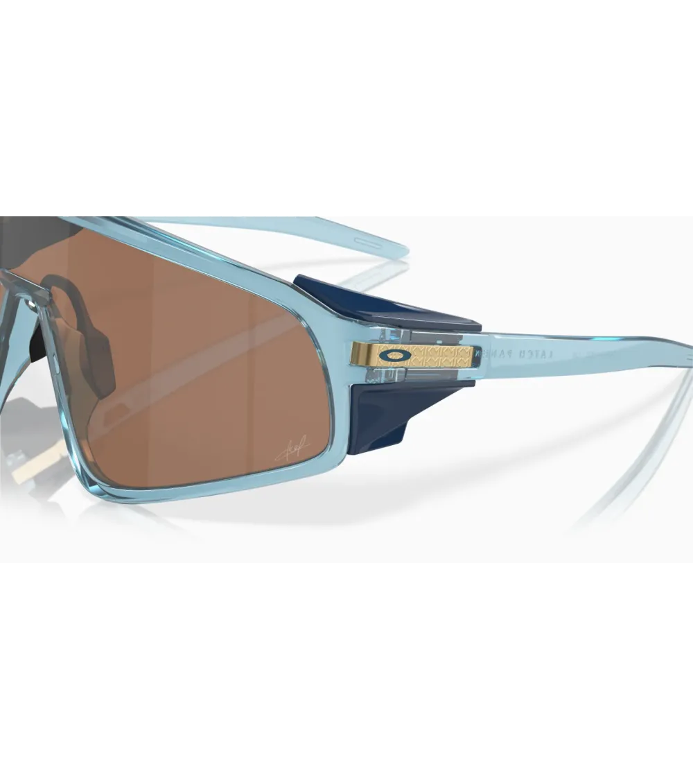 Oakley Latch Panel occhiali sportivi a mascherina