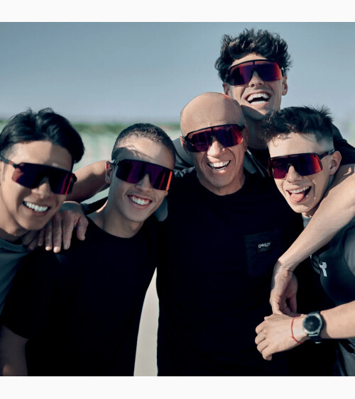 Oakley Sutro Lite occhiali da sole sportivi
