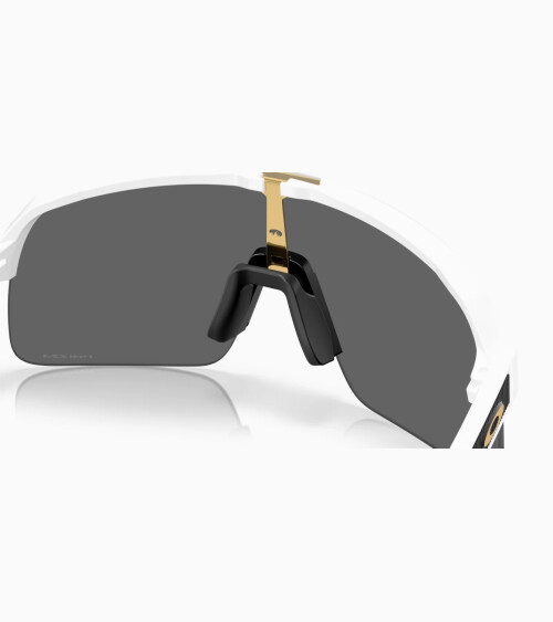 Oakley Sutro Lite occhiali da sole sportivi
