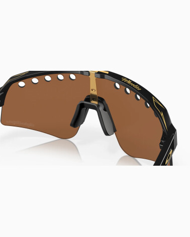 Oakley Sutro Lite Sweep occhiali sole sportivi