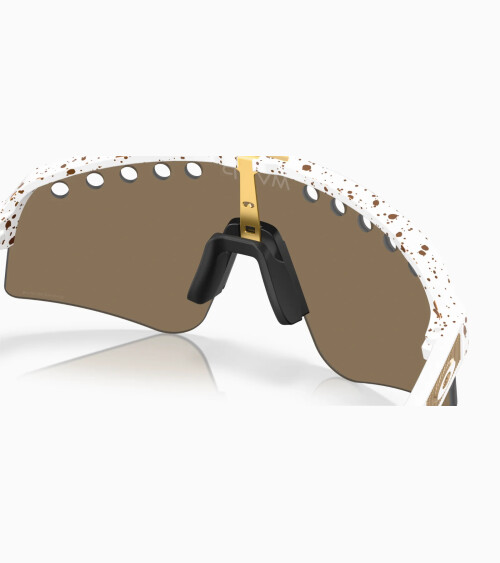Oakley Sutro Lite Sweep sports sunglasses