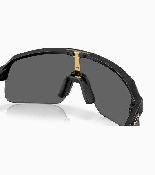 Oakley Sutro Lite S sports sunglasses