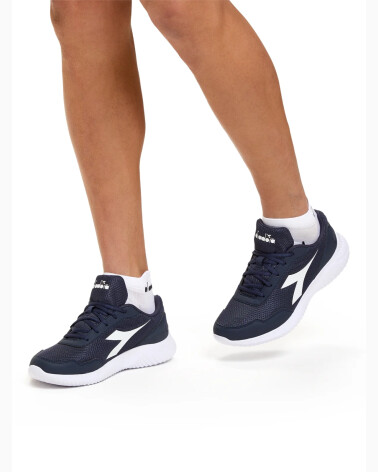 Diadora Robin 3 running shoes