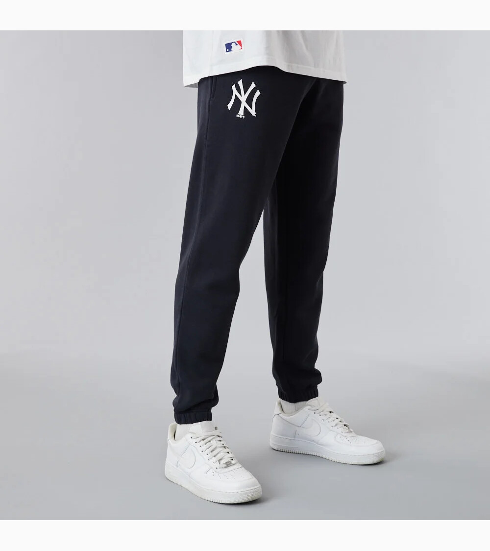 New Era sweatpants with logo
