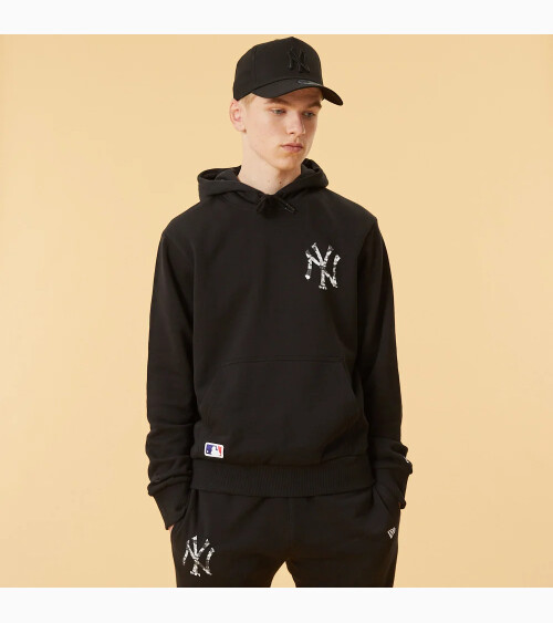 New Era sudadera con capucha con logo en la parte posterior