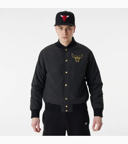 New Era chaqueta logo
