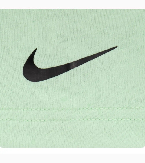 Nike Kinder T-Shirt und Hose Set