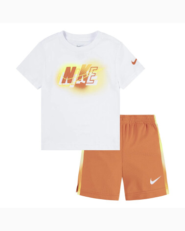 Nike Kinder T-Shirt und Hose Set