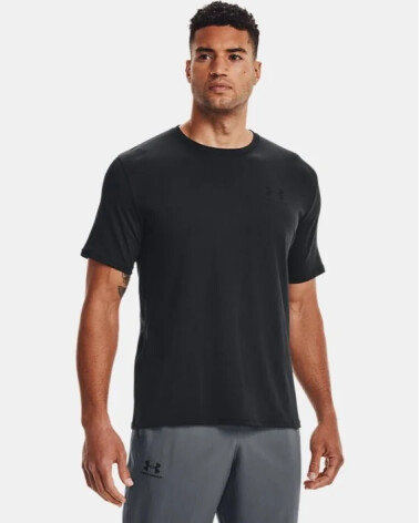Under Armour Short Sleeve T-shirt