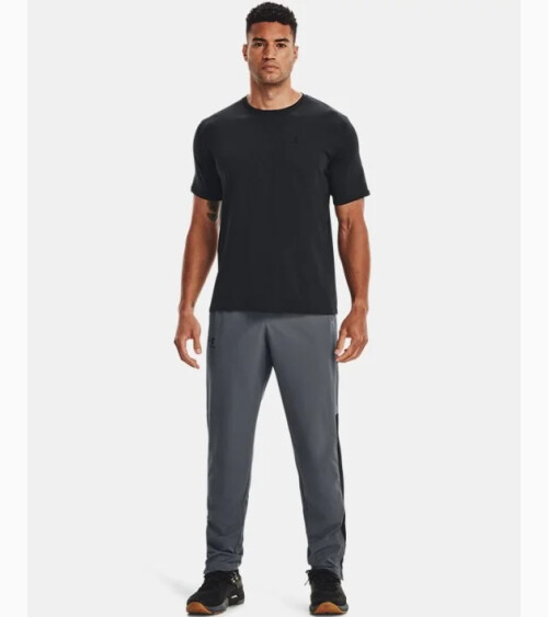 Under Armour Short Sleeve T-shirt