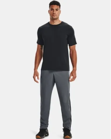 Under Armour T-Shirt mit kurzen Ärmeln