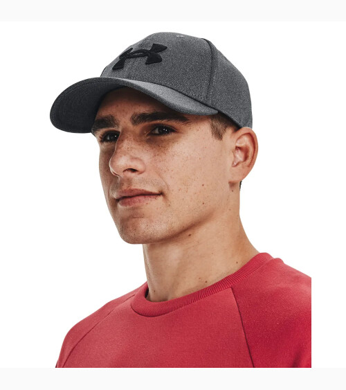 Gorra Under Armour visera