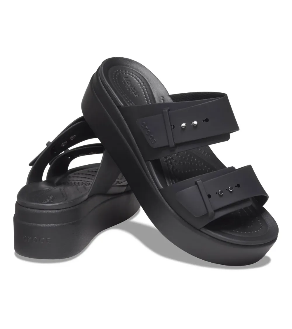 Crocs Brooklyn Buckle Low Wedge Sandal Sandalen | Fuix