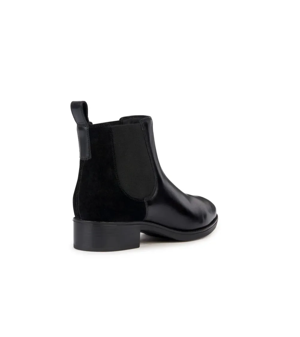 Geox stivaletti D Felicity con elastico laterale